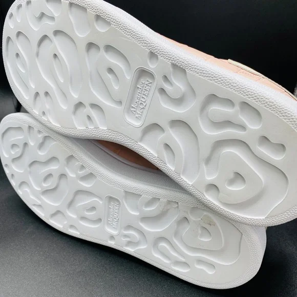 Alexander McQueen Women’s Oversized Leather Sneakers Size 9 AUTHENTIC - Picture 9 of 9